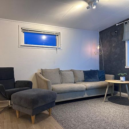 Fin Sentral Leilighet I Lakselv! Extérieur photo