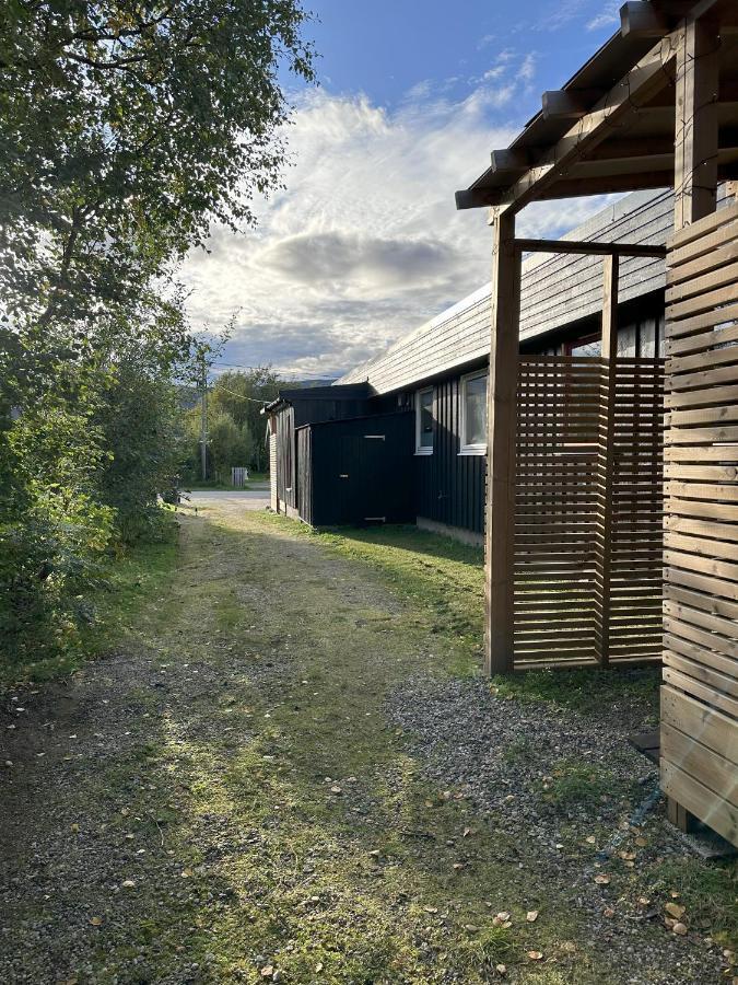 Fin Sentral Leilighet I Lakselv! Extérieur photo