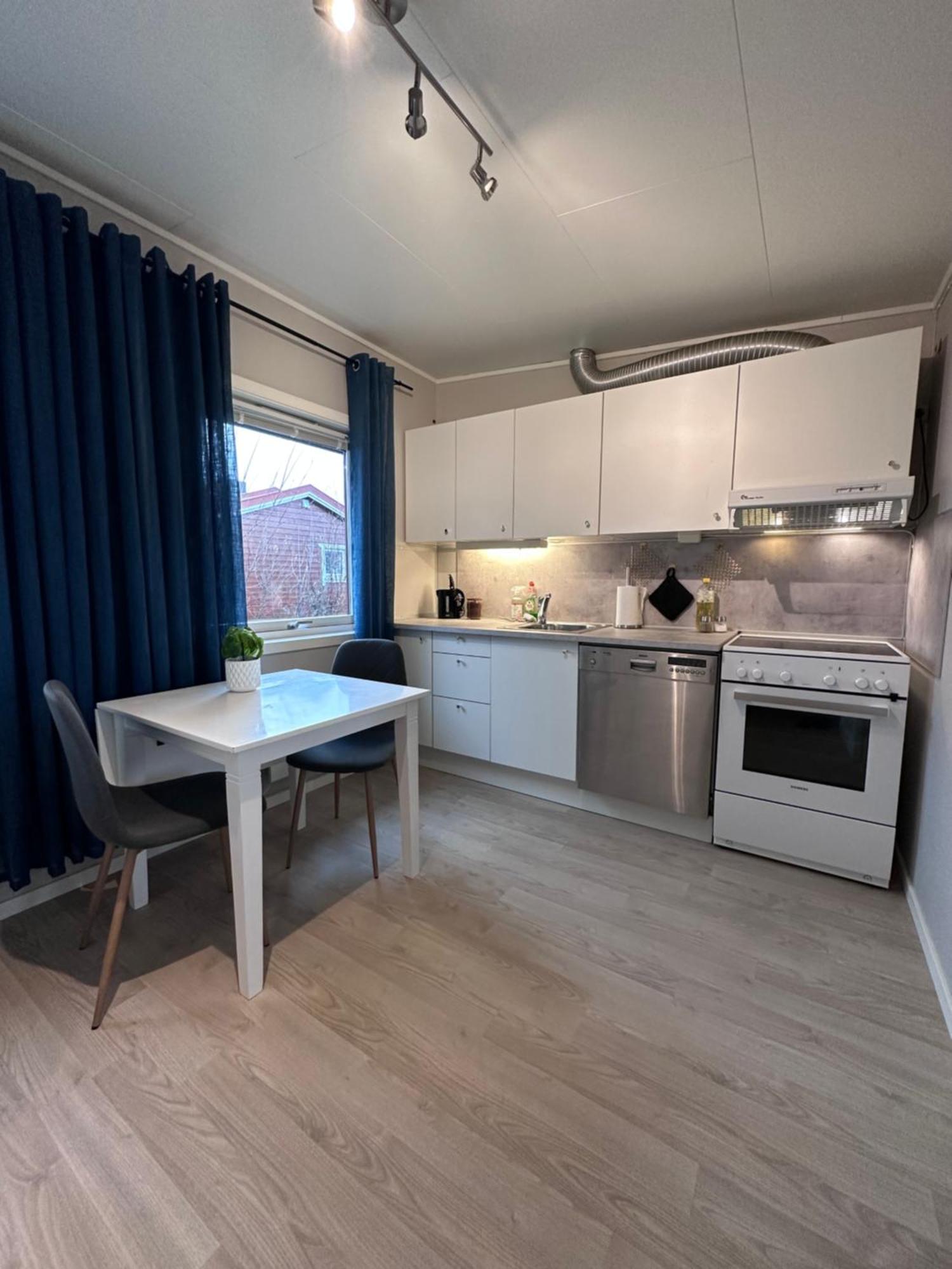 Fin Sentral Leilighet I Lakselv! Extérieur photo