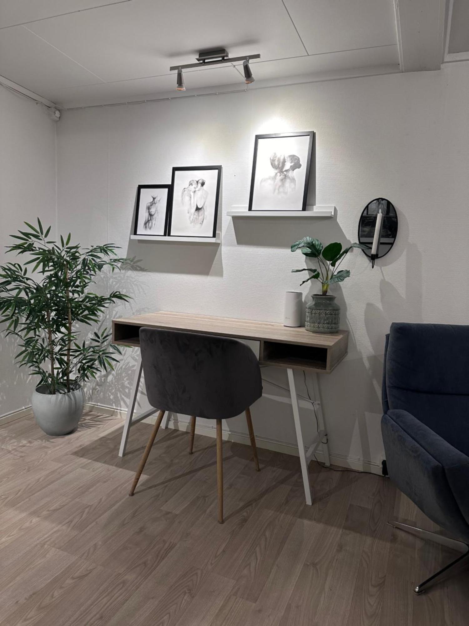 Fin Sentral Leilighet I Lakselv! Extérieur photo